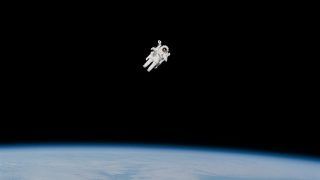 宇宙へのプレゼント