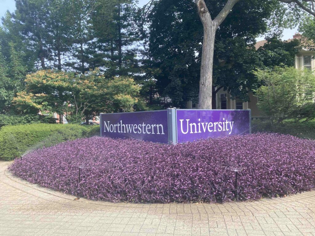 ノースウェスタン大学の看板